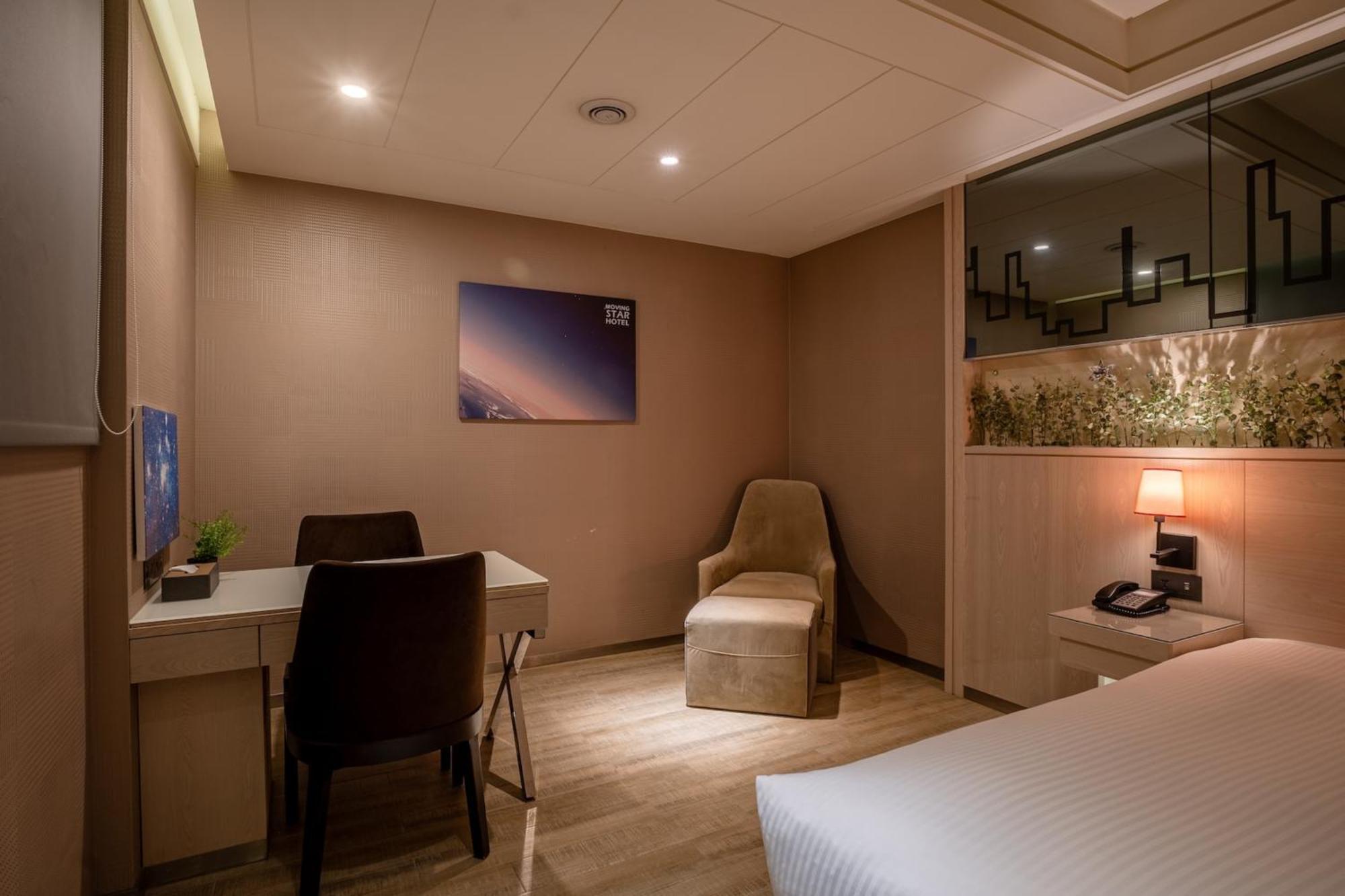 Guide Hotel Taichung Ziyou מראה חיצוני תמונה