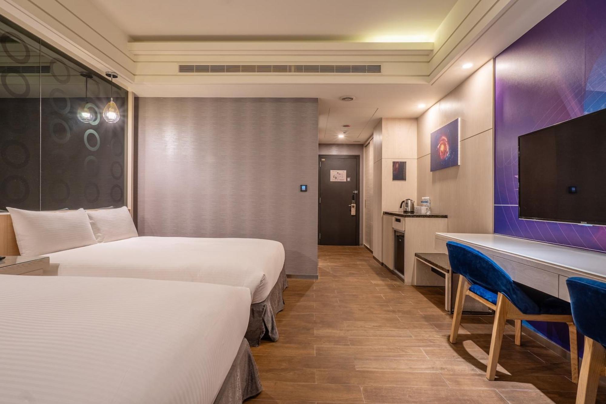 Guide Hotel Taichung Ziyou מראה חיצוני תמונה