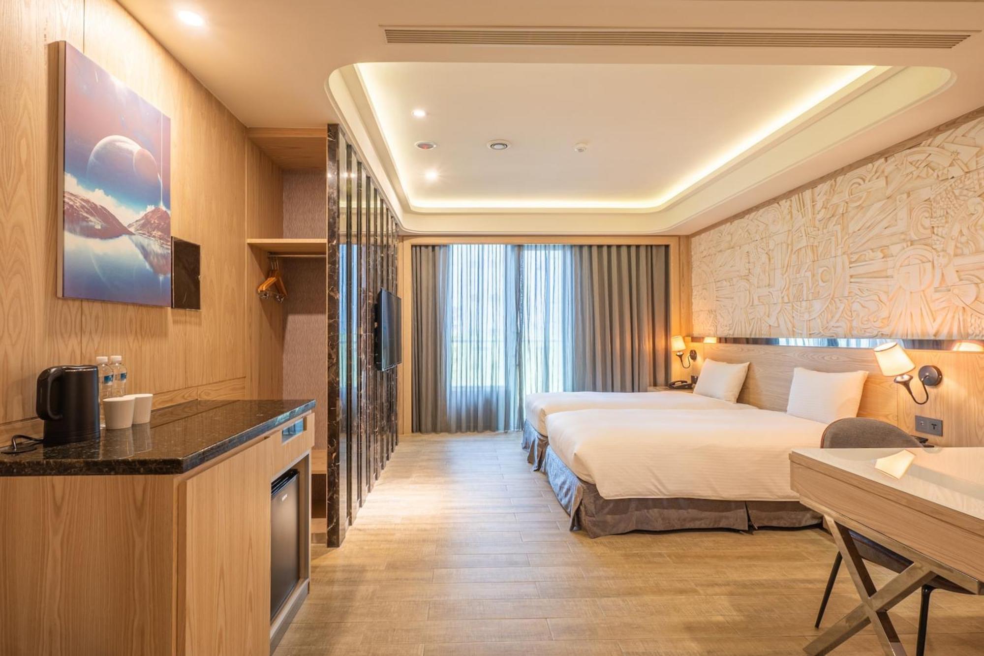 Guide Hotel Taichung Ziyou מראה חיצוני תמונה