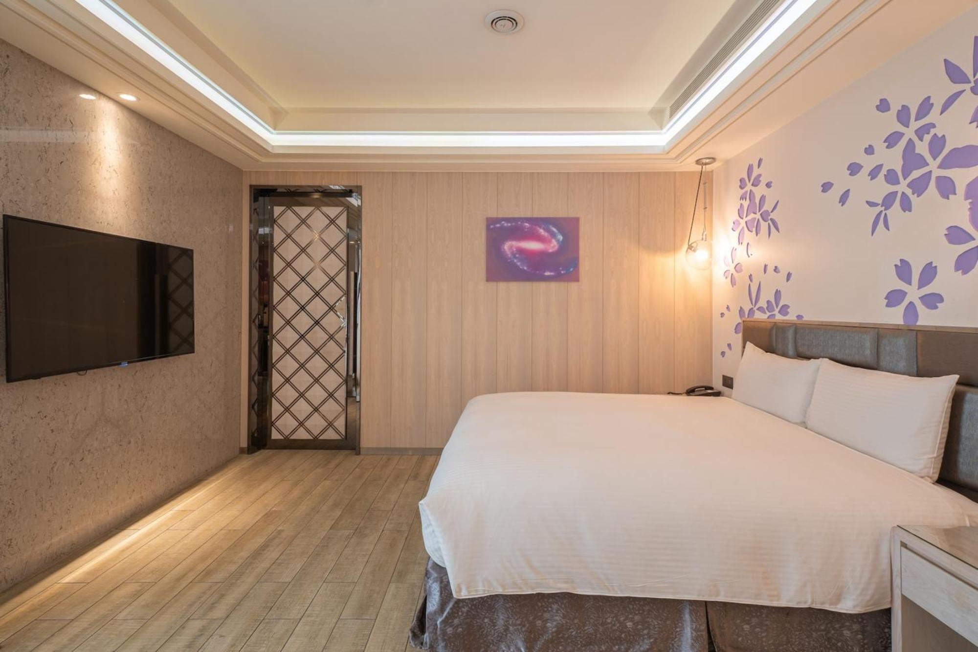 Guide Hotel Taichung Ziyou מראה חיצוני תמונה