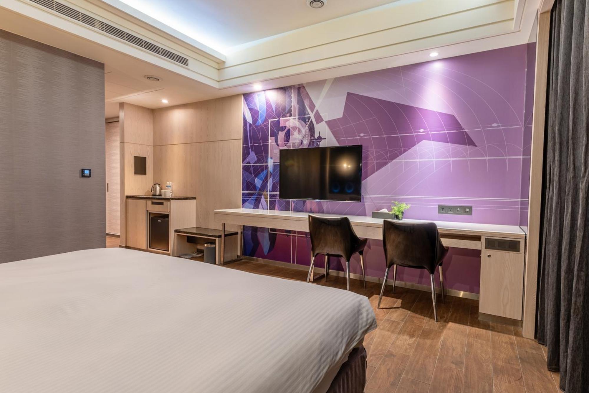 Guide Hotel Taichung Ziyou מראה חיצוני תמונה