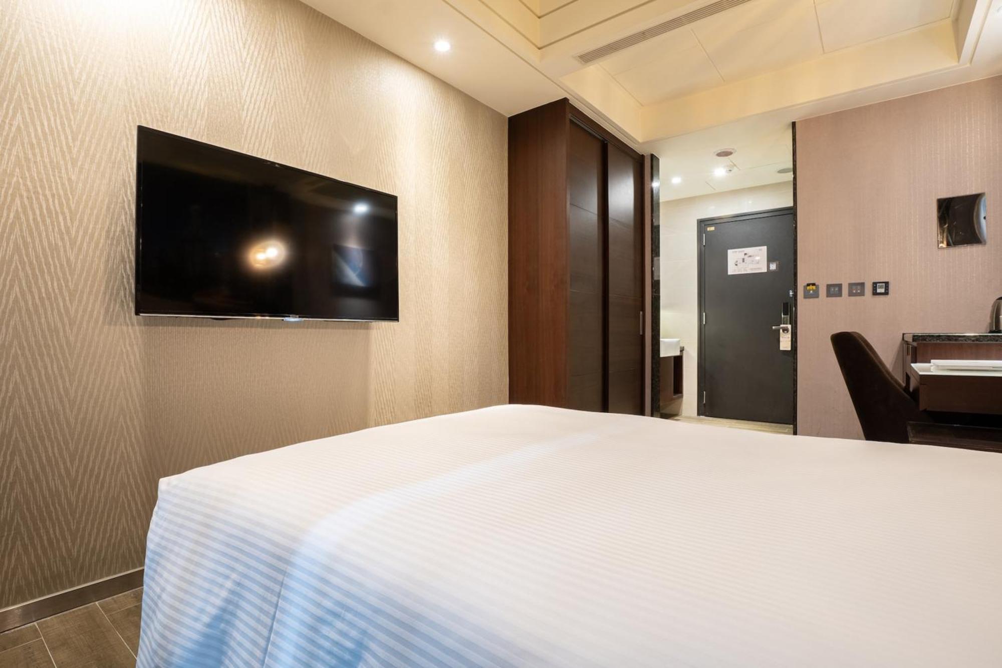 Guide Hotel Taichung Ziyou מראה חיצוני תמונה