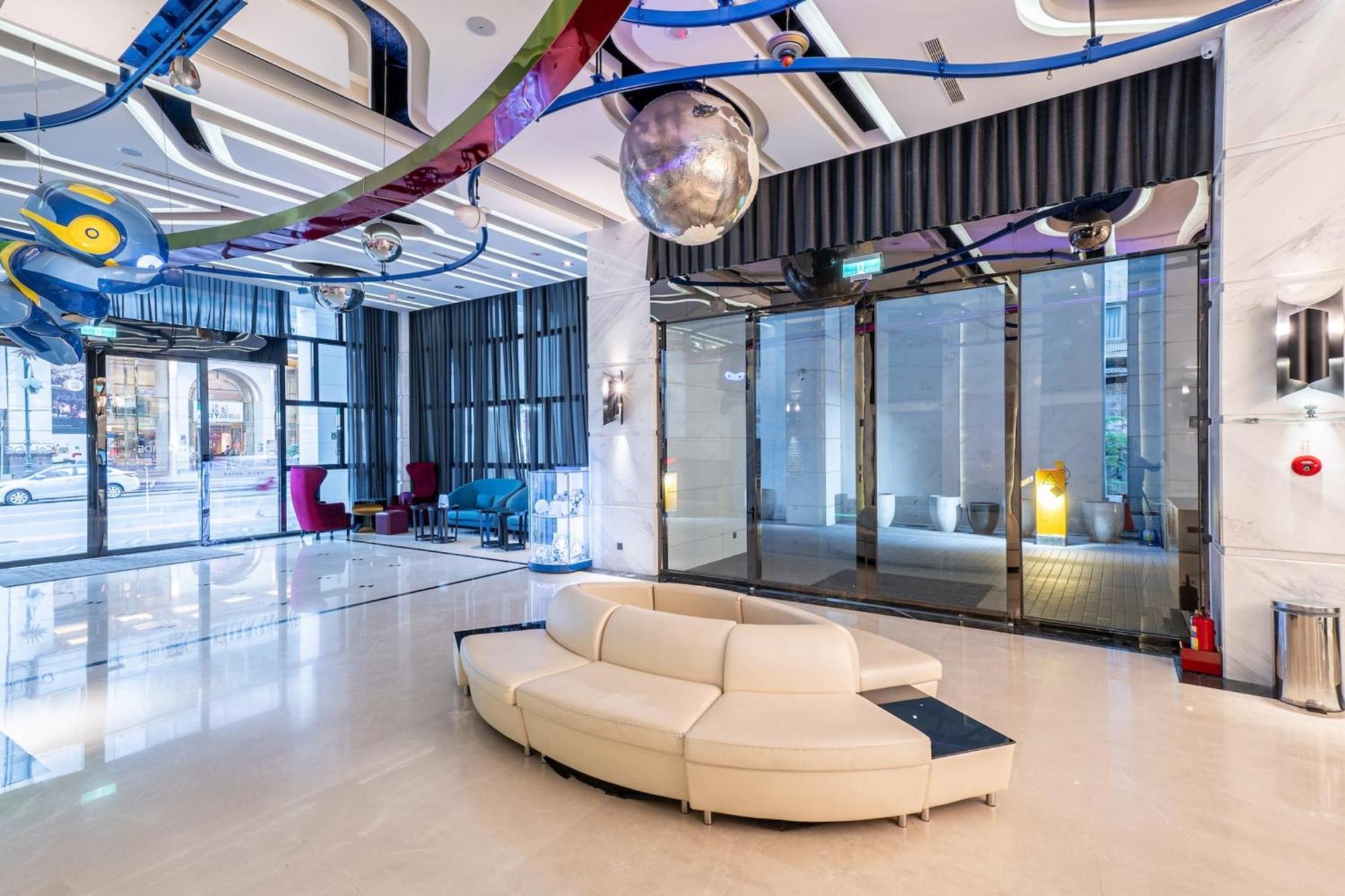 Guide Hotel Taichung Ziyou מראה חיצוני תמונה