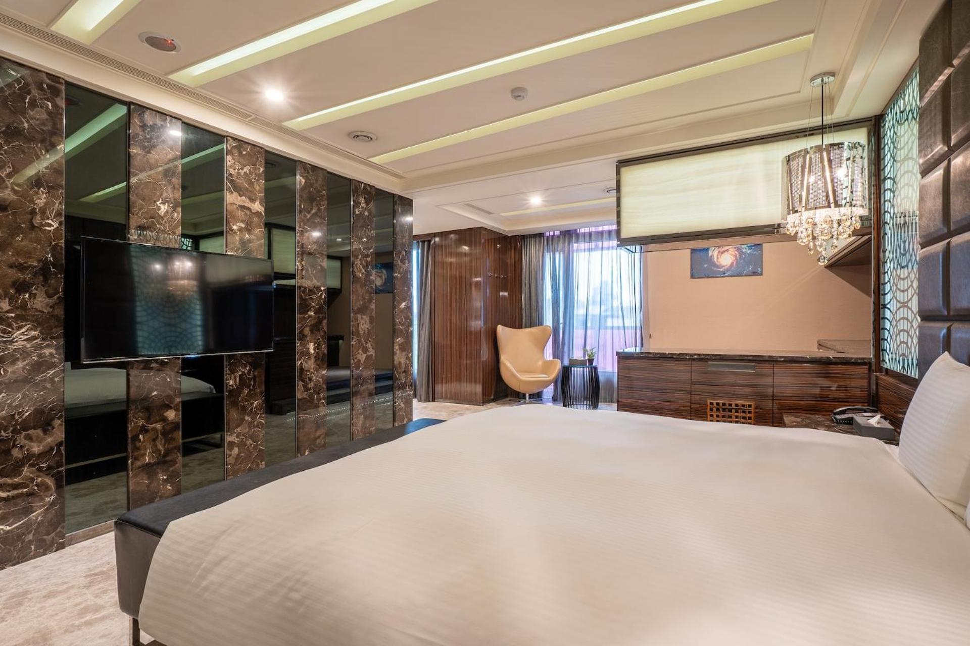 Guide Hotel Taichung Ziyou מראה חיצוני תמונה