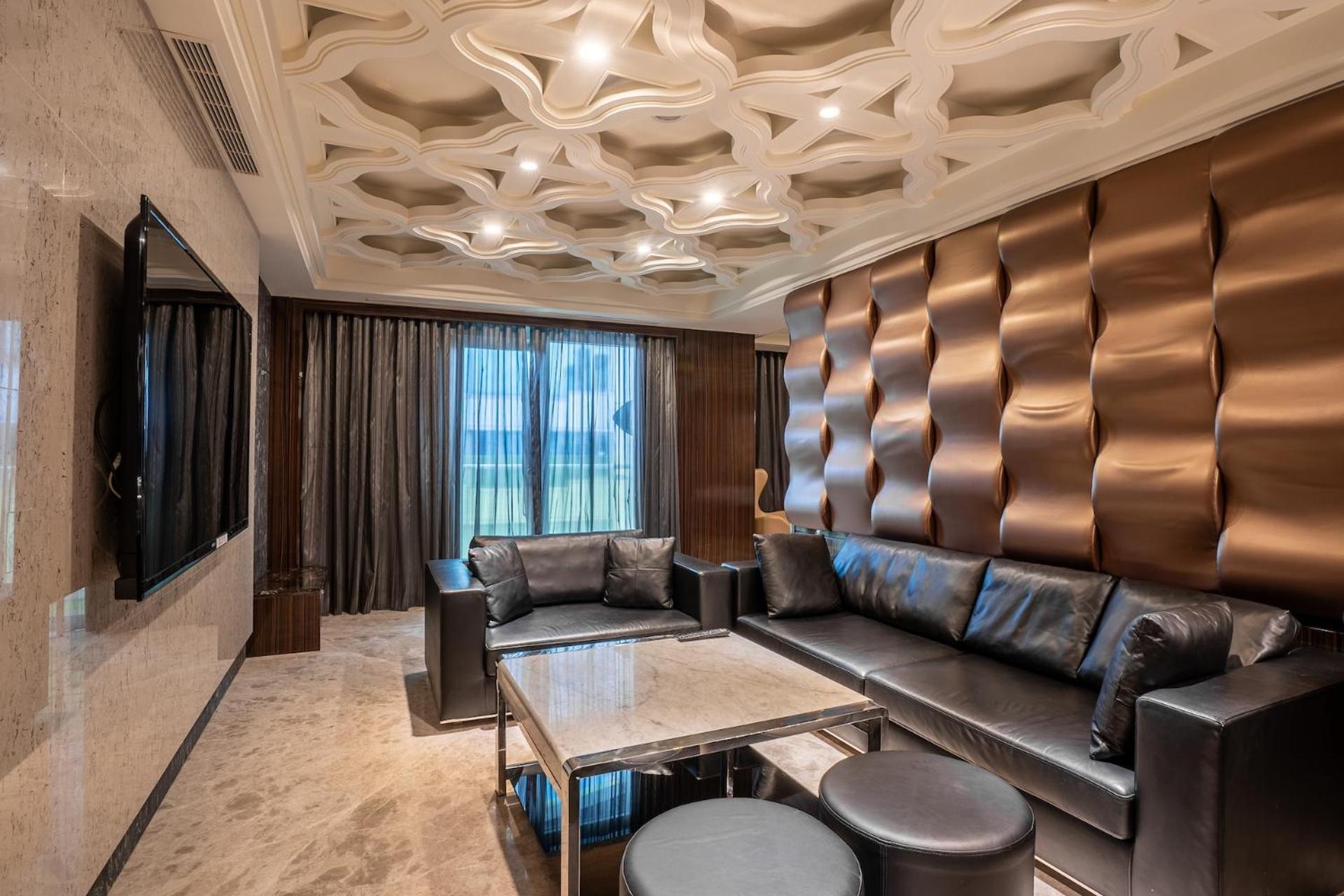 Guide Hotel Taichung Ziyou מראה חיצוני תמונה