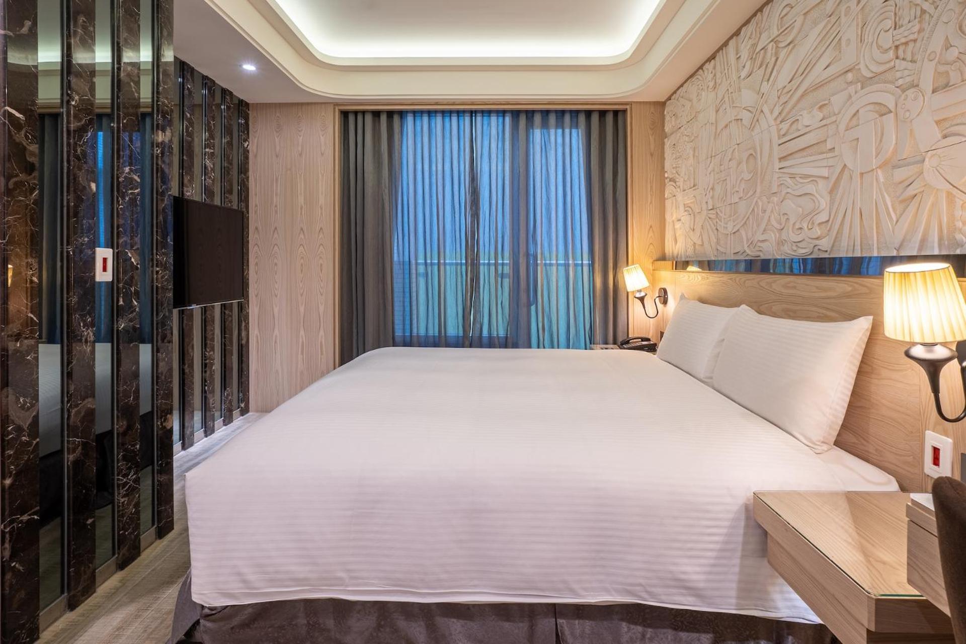 Guide Hotel Taichung Ziyou מראה חיצוני תמונה