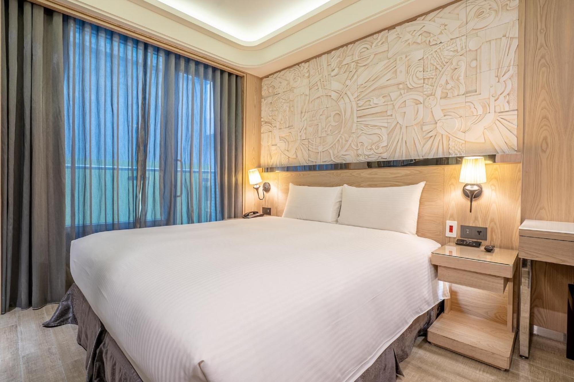 Guide Hotel Taichung Ziyou מראה חיצוני תמונה
